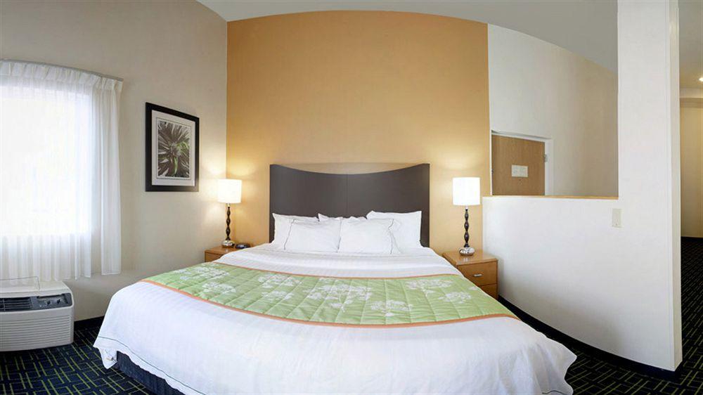 Fairfield Inn Boston Ντέντχαμ Εξωτερικό φωτογραφία