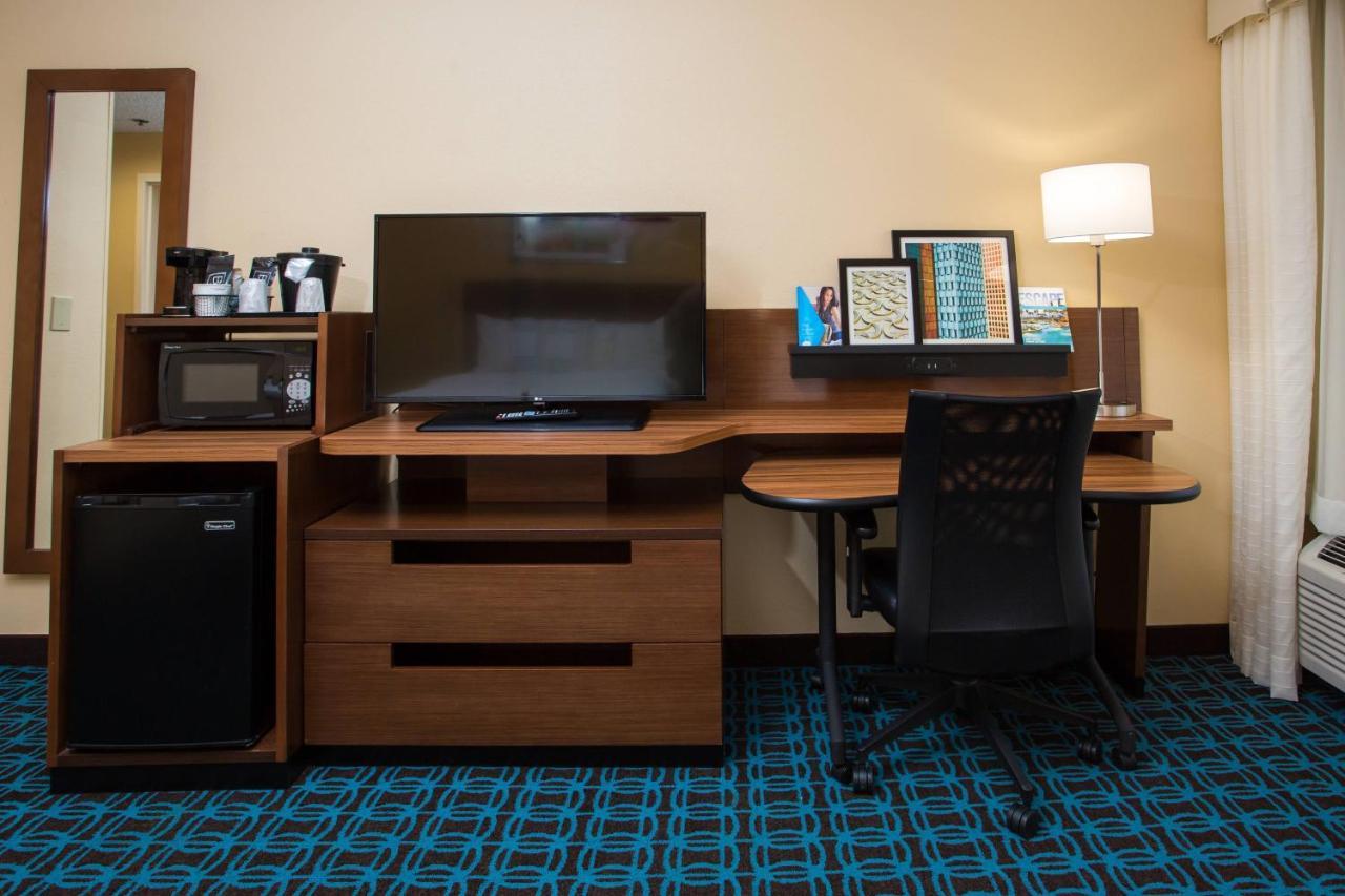 Fairfield Inn Boston Ντέντχαμ Εξωτερικό φωτογραφία