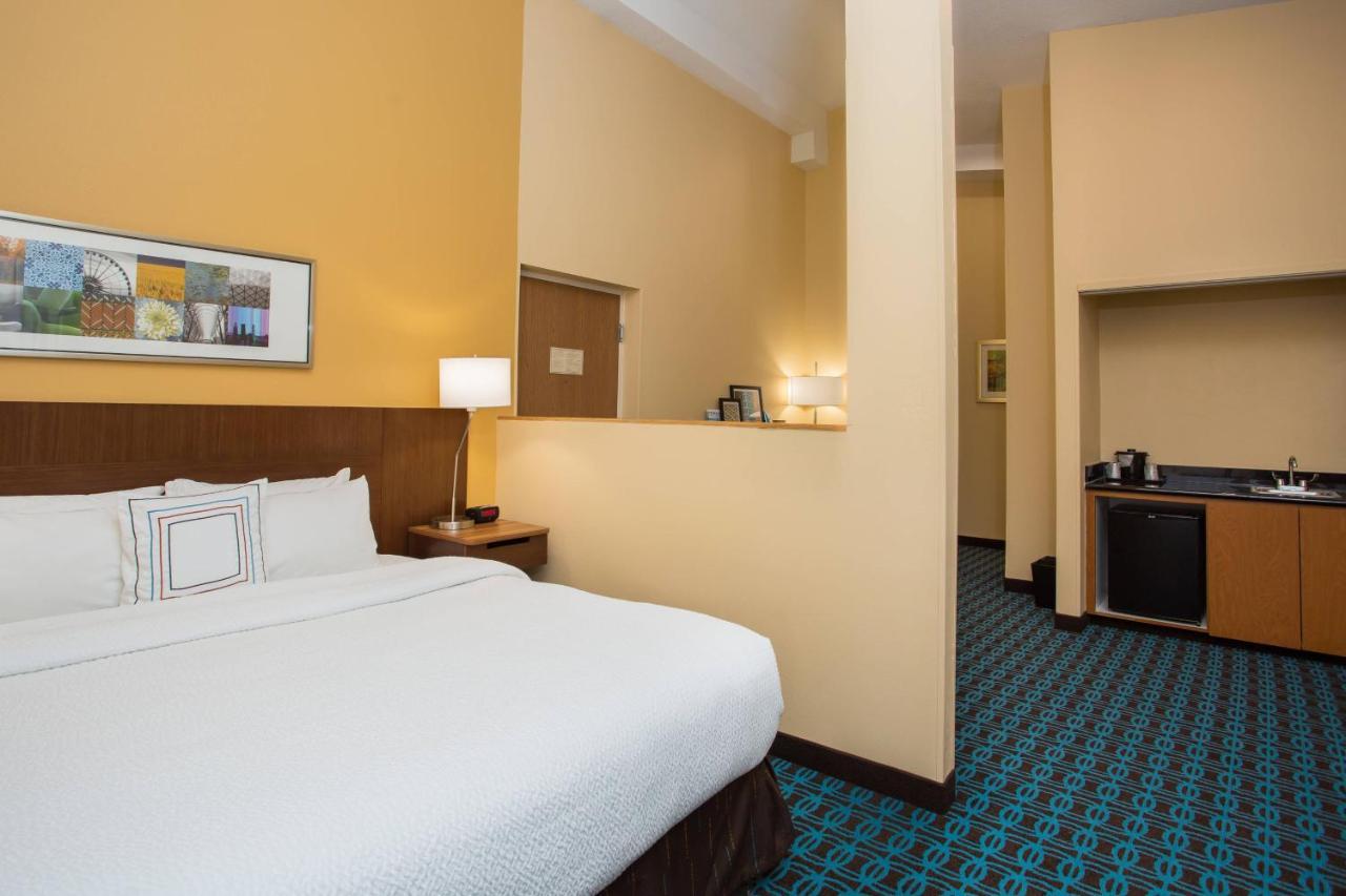 Fairfield Inn Boston Ντέντχαμ Εξωτερικό φωτογραφία
