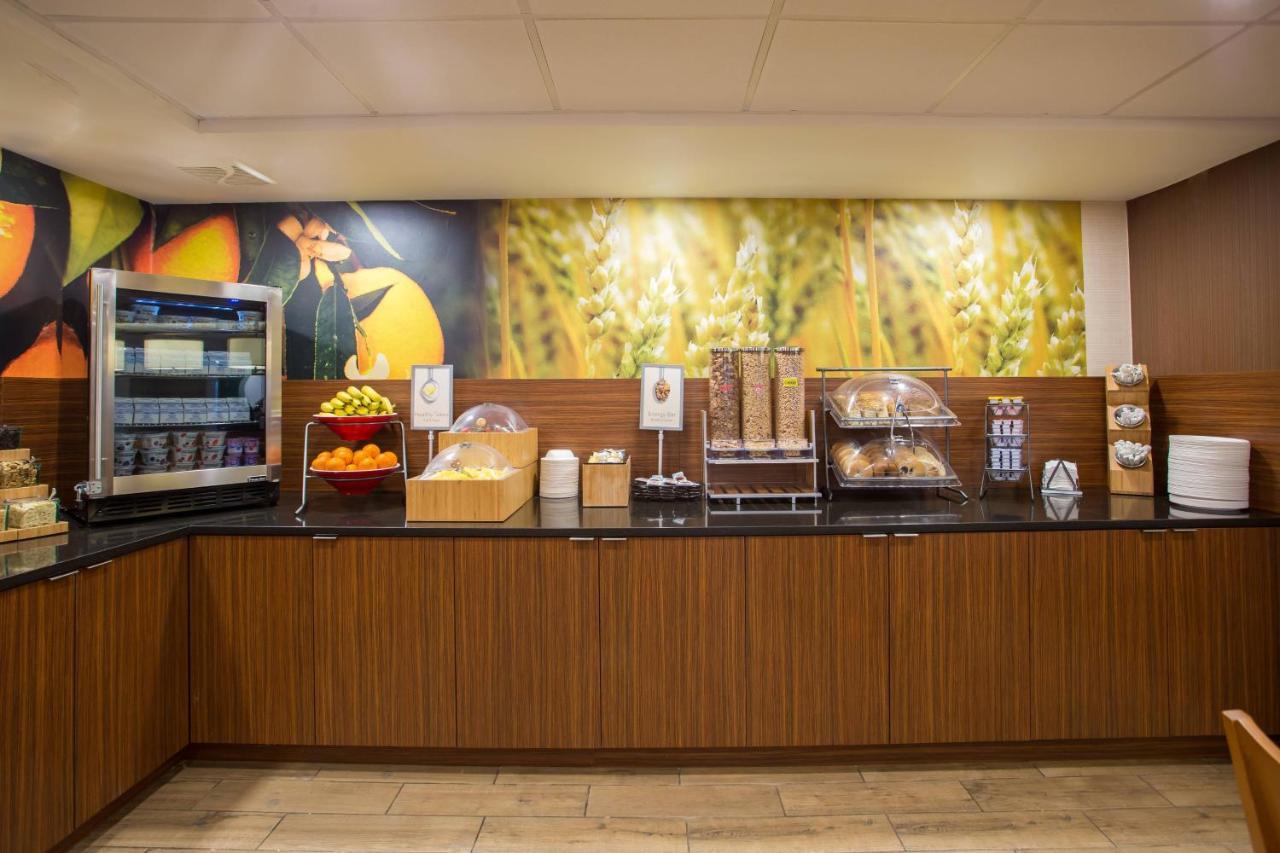 Fairfield Inn Boston Ντέντχαμ Εξωτερικό φωτογραφία