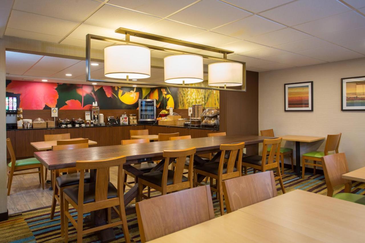 Fairfield Inn Boston Ντέντχαμ Εξωτερικό φωτογραφία