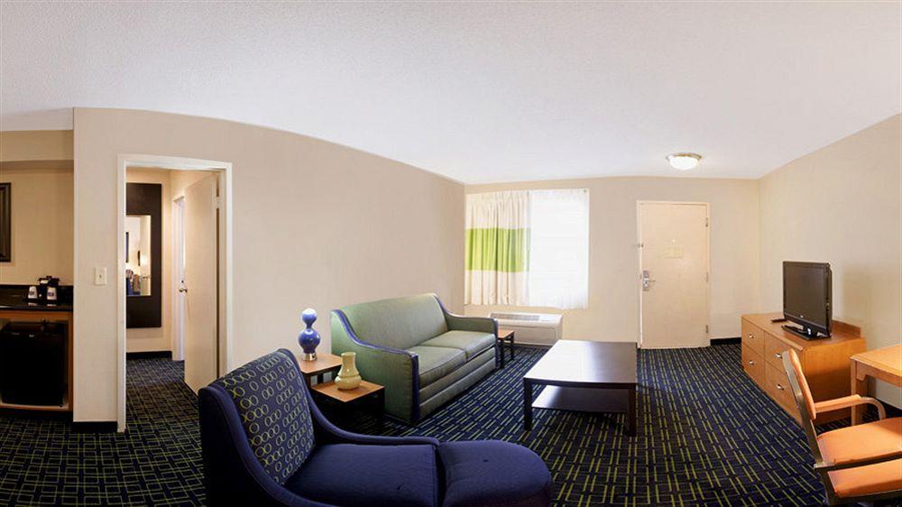 Fairfield Inn Boston Ντέντχαμ Εξωτερικό φωτογραφία