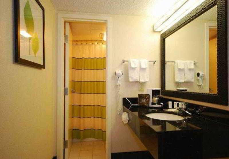 Fairfield Inn Boston Ντέντχαμ Εξωτερικό φωτογραφία