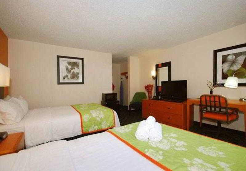 Fairfield Inn Boston Ντέντχαμ Εξωτερικό φωτογραφία